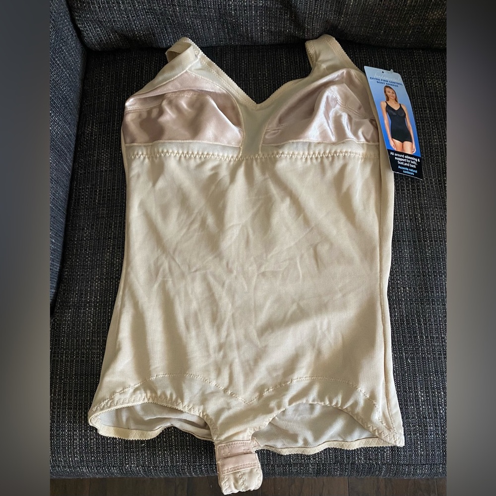 - body shaper by fundamentals. size 40 B